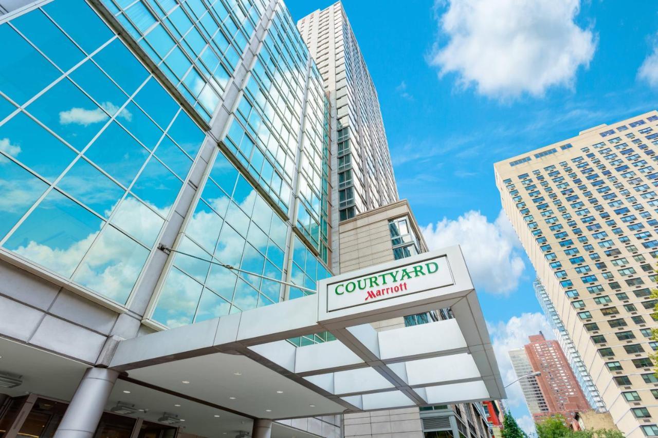 Courtyard New York Manhattan/Upper East Side Bagian luar foto