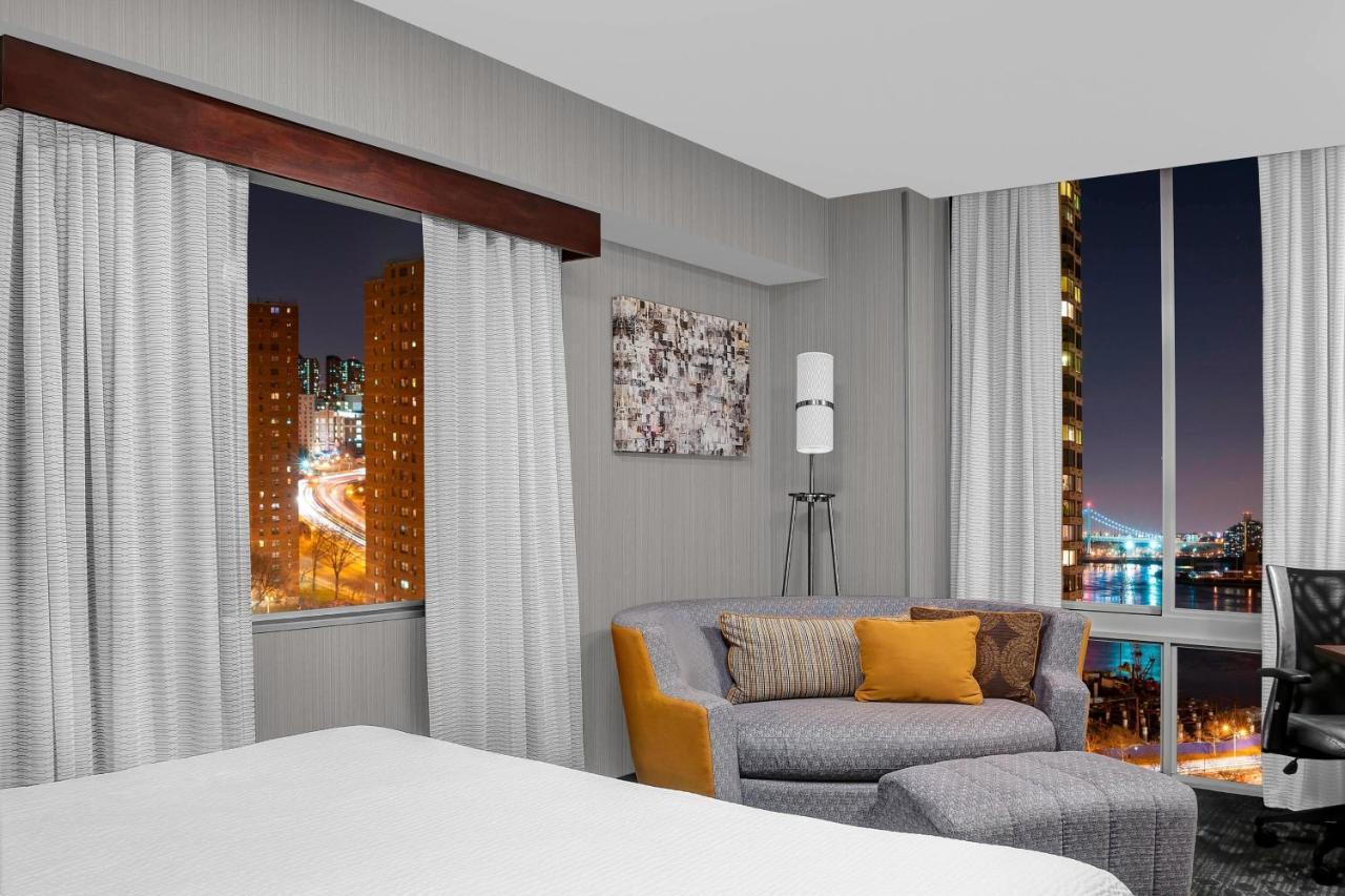 Courtyard New York Manhattan/Upper East Side Bagian luar foto